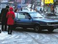 新疆各地公益组织寒冬伸援手爱心温暖各族群众