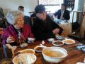 社区老年餐厅受欢迎 春节临近不惧用工荒