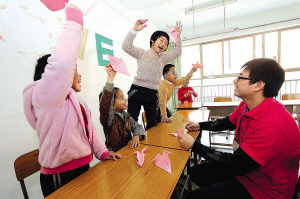 社工进驻晋江市育婴院 服务学龄期孩子 