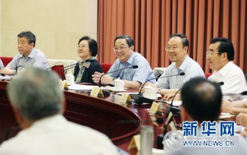 7月24日，全国政协在京召开双周协商座谈会。全国政协主席俞正声主持会议并讲话。新华社记者姚大伟摄