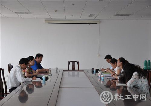 潍坊市社工协会召开“三社联动”进修实训班学员交流座谈会